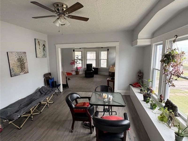 957 Parkway Road, Cleveland, OH 44108 Photo 4