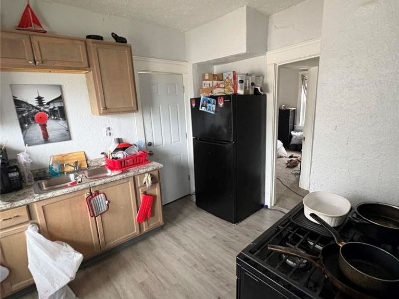 957 Parkway Road, Cleveland, OH 44108 Photo 6