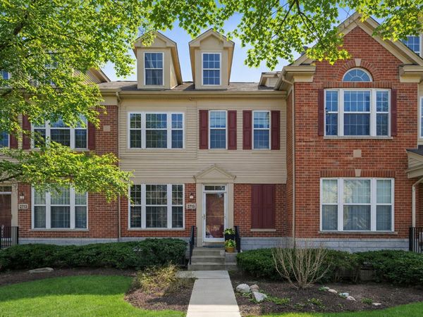 2715 Langley Circle , Glenview, IL 60026