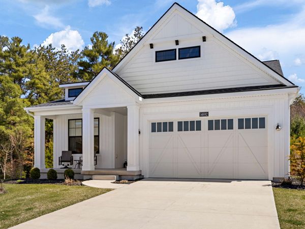 14692 Pine Dew Drive, Unit 15, Grand Haven, MI 49417