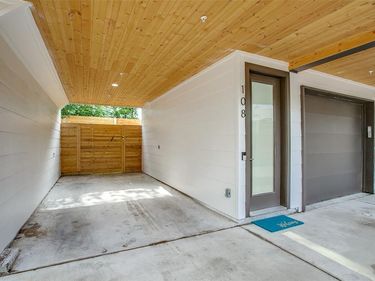 5915 Hudson Street, Unit 107, Dallas, TX 75206