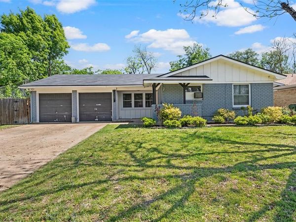 1207 Pembrook Drive, Waco, TX 76710