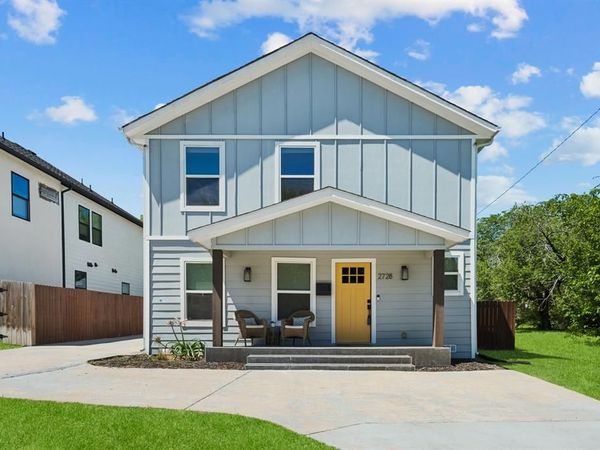 2728 Livingston Avenue, Fort Worth, TX 76110