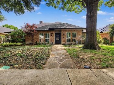 6812 Summer Meadow Lane, Dallas, TX 75252
