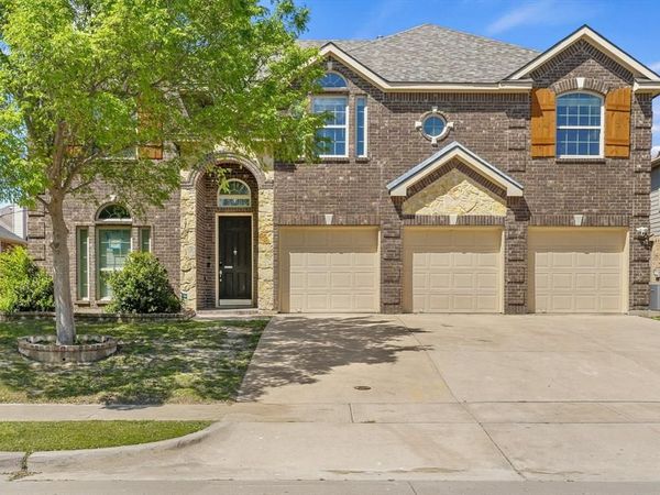2824 Pino , Grand Prairie, TX 75054