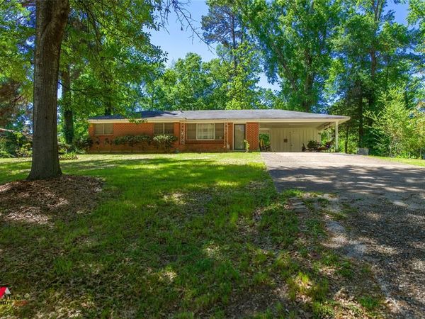 3223 Dearborn Street , Shreveport, LA 71107
