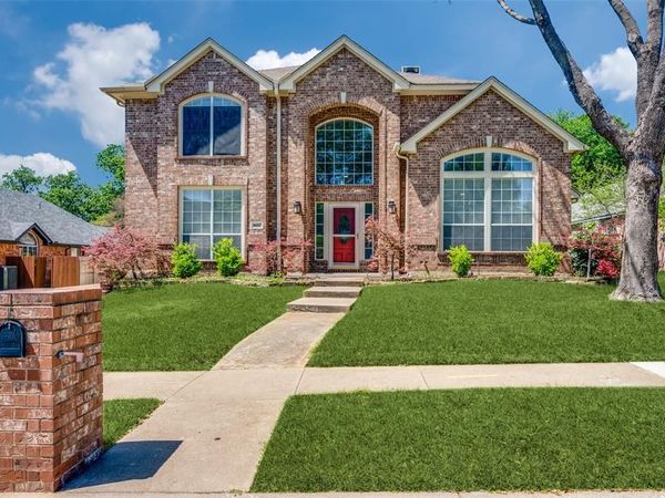8421 Parkdale Drive, North Richland Hills, TX 76182