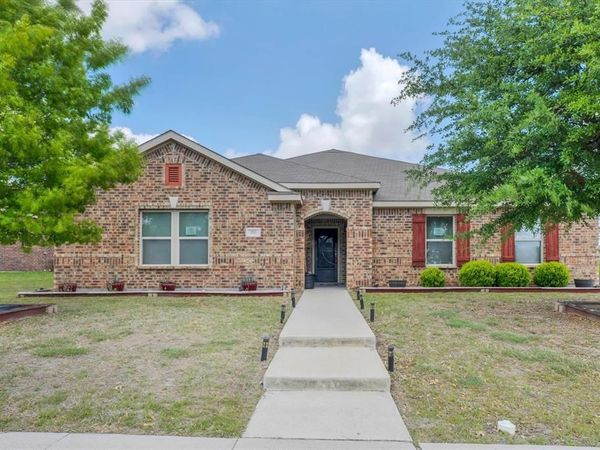 753 Snowy Orchid Lane, DeSoto, TX 75115