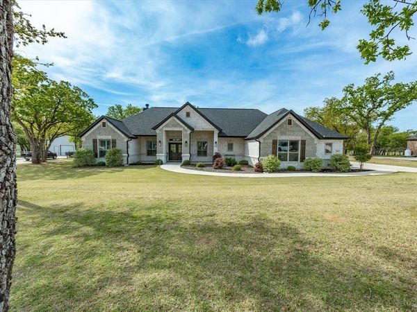 695 Winkler Way, Springtown, TX 76082