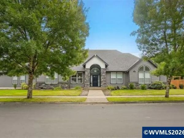 920 Highland St, Stayton, OR 97383