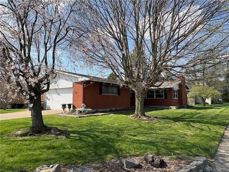 43 June Place, Brookville, OH 45309 Photo 3