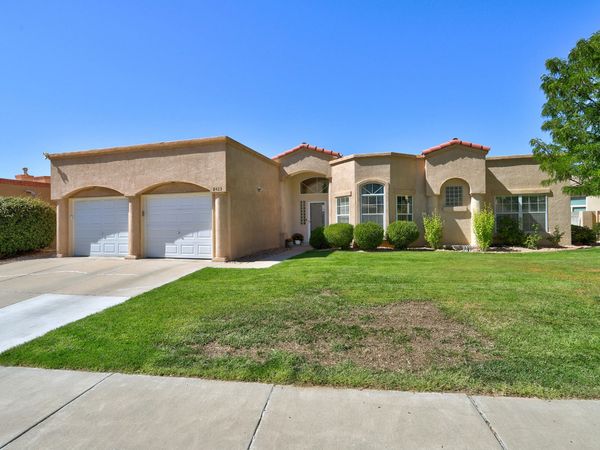 8423 Petaluma Drive NE, Albuquerque, NM 87122