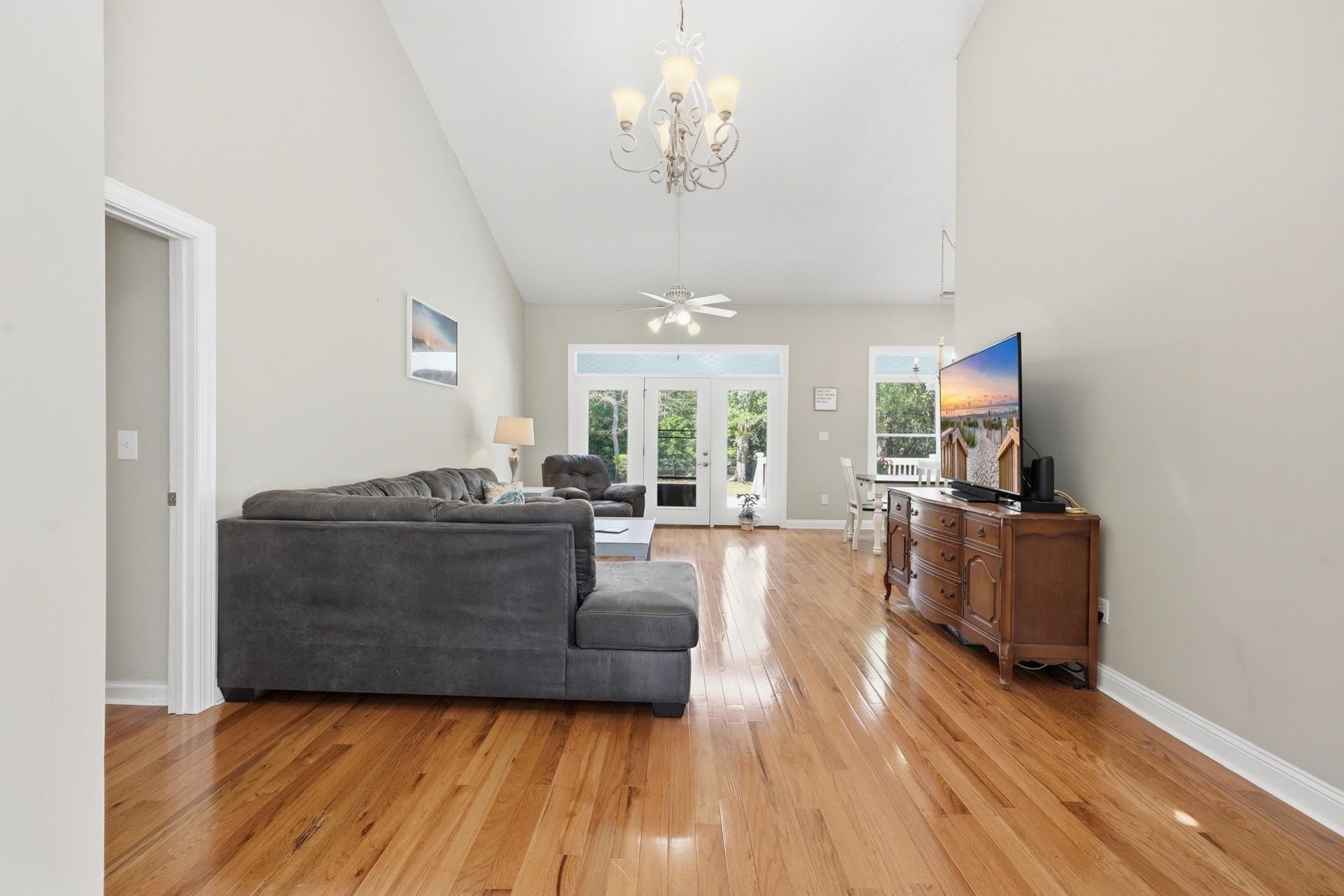 2264 Wedgefield Rd. Photo 9