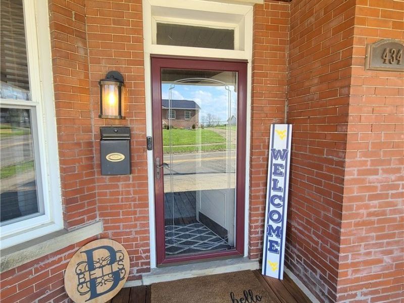 434 E Main Street, Barnesville, OH 43713 Photo 2