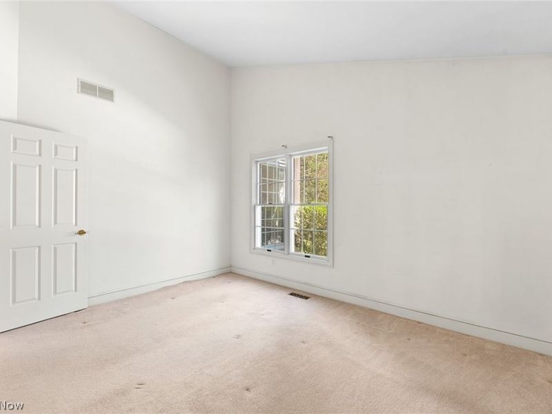 447 Armante Court, Akron, OH 44313 Photo 16