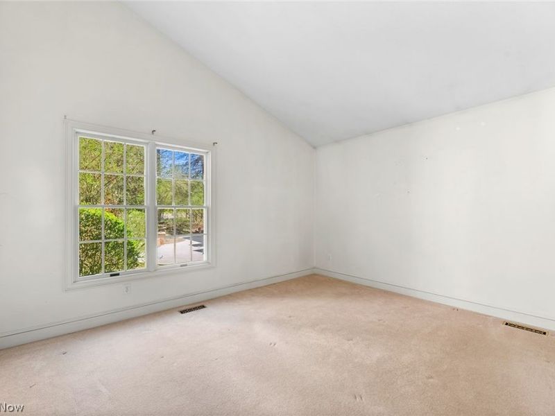 447 Armante Court, Akron, OH 44313 Photo 17