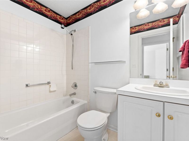 447 Armante Court, Akron, OH 44313 Photo 25