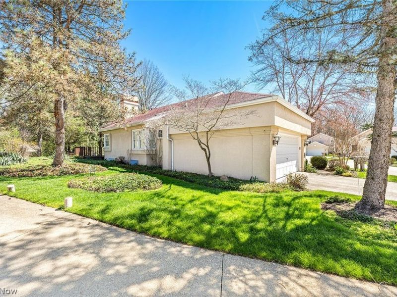 447 Armante Court, Akron, OH 44313 Photo 29