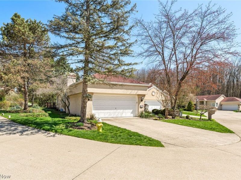 447 Armante Court, Akron, OH 44313 Photo 33