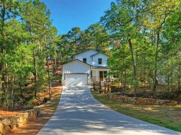 108 Huelo CT, Bastrop, TX 78602