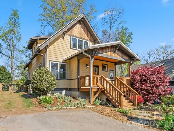 429 Pearson Drive, Asheville, NC 28801