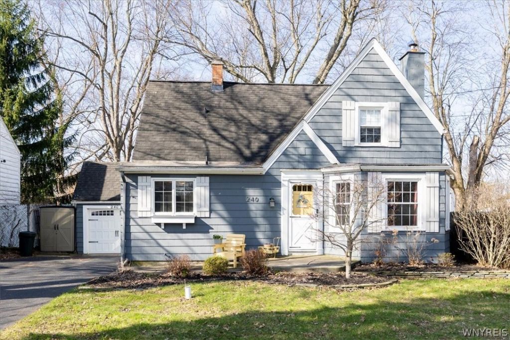 240 N Union Road, Buffalo, NY 14221 Main Photo