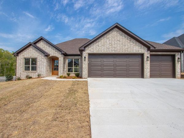 596 Valley Oak Drive, Sherwood, AR 72120