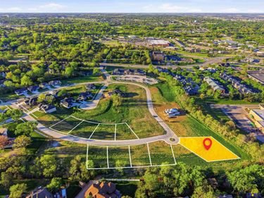 5501 S 61st Street, Lincoln, NE 68516