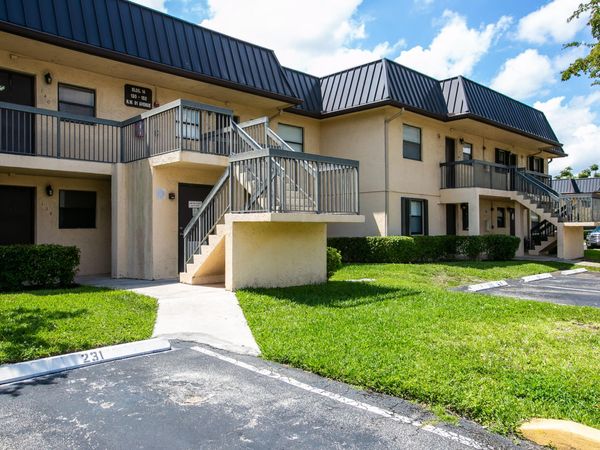 142 NW 91st Avenue, Unit 104, Pembroke Pines, FL 33024