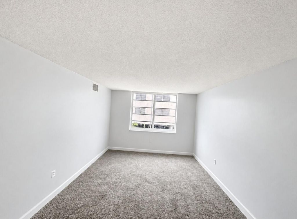 1250 NE 125th Street, Unit 216d, North Miami, FL 33161 Photo