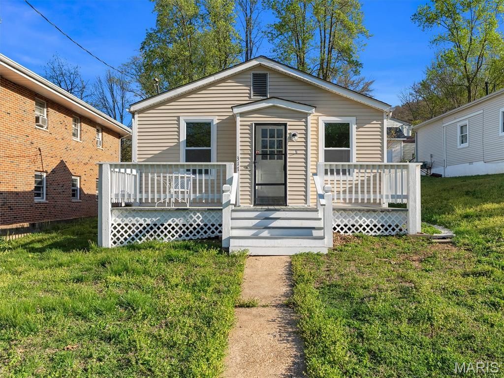 317 E Sand Street , Pacific, MO 63069 Main Photo