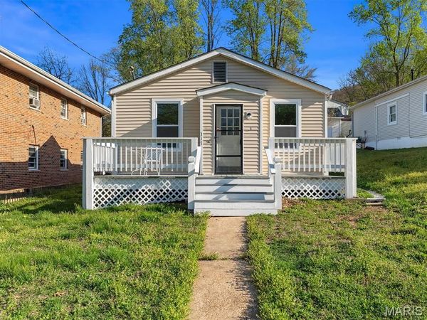 317 E Sand Street , Pacific, MO 63069