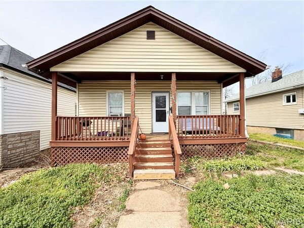 5819 Helen Avenue , Jennings, MO 63136