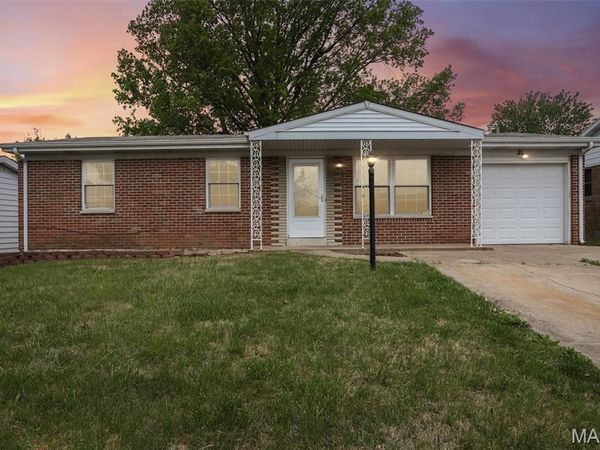 3219 Milissa Lane, St Louis, MO 63125