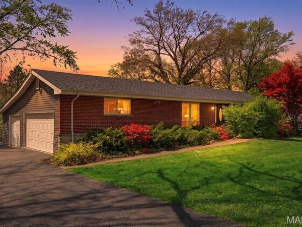 1 Seawood Court, St Louis, MO 63146