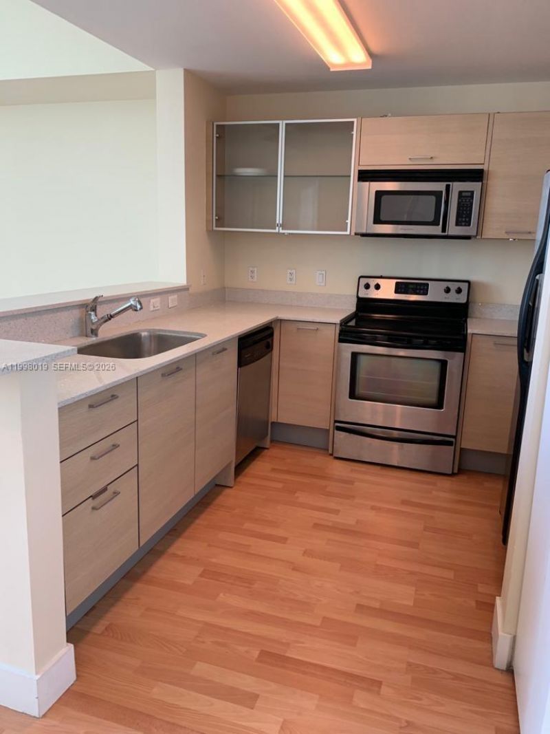 350 NE 24th St, Unit 609, Miami, FL 33137 Photo