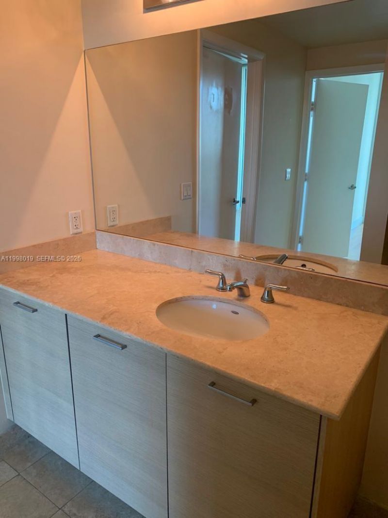 350 NE 24th St, Unit 609, Miami, FL 33137 Photo