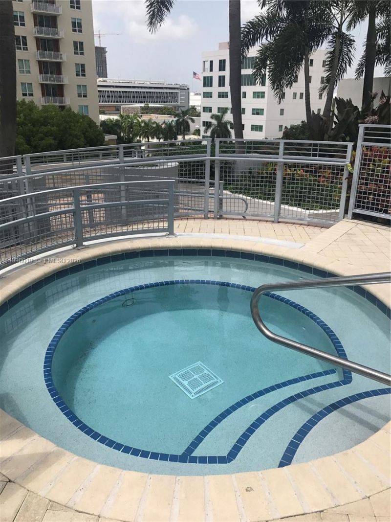 350 NE 24th St, Unit 609, Miami, FL 33137 Photo