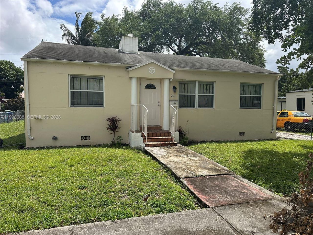 900 NW 75th St, Miami, FL 33150 Photo