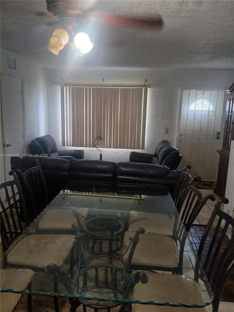 900 NW 75th St, Miami, FL 33150 Photo