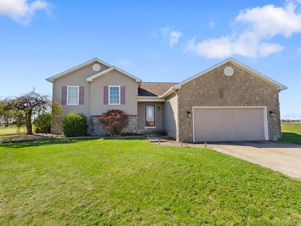 5811 Carrs-Mill Jamestown Road NW, Jeffersonville, OH 43128