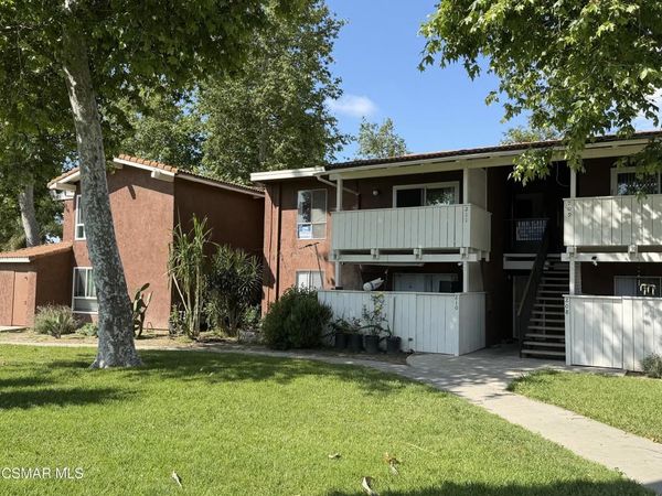 1300 Saratoga Avenue, Unit 211, Ventura, CA 93003