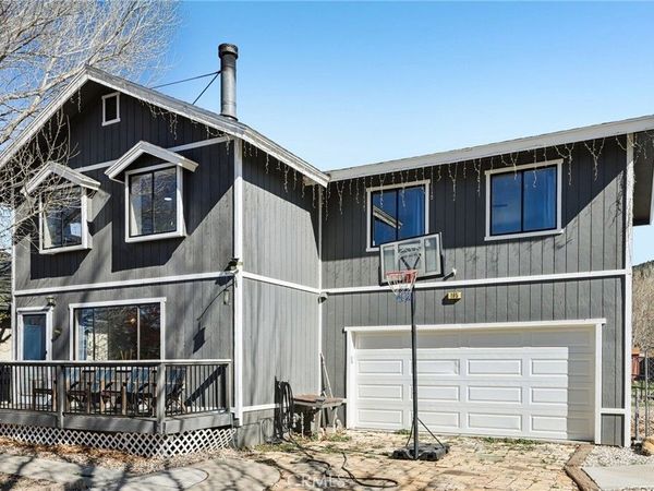 105 E Meadow Lane, Big Bear City, CA 92314