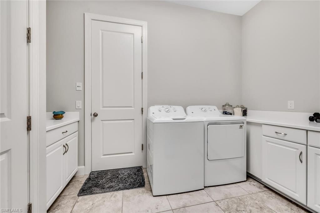 9622 Campanile Cir, Naples, FL 34114 Photo