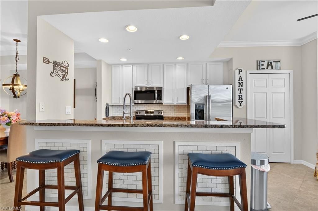 9513 Avellino Way, Unit 2014, Naples, FL 34113 Photo
