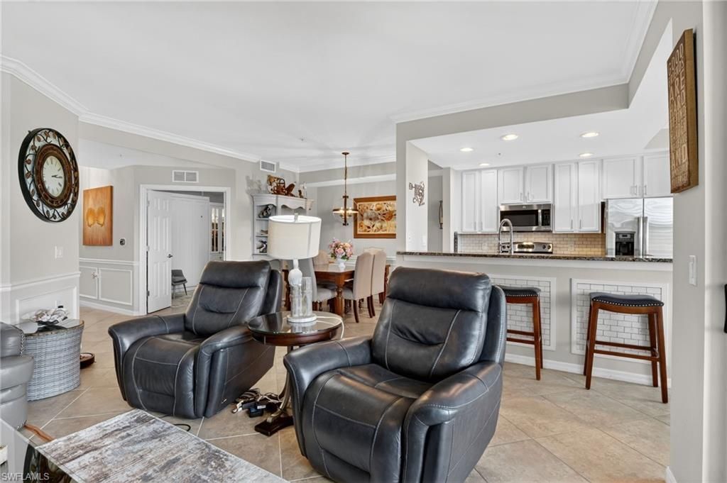 9513 Avellino Way, Unit 2014, Naples, FL 34113 Photo
