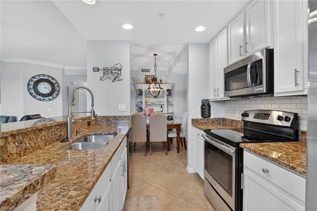 9513 Avellino Way, Unit 2014, Naples, FL 34113 Photo