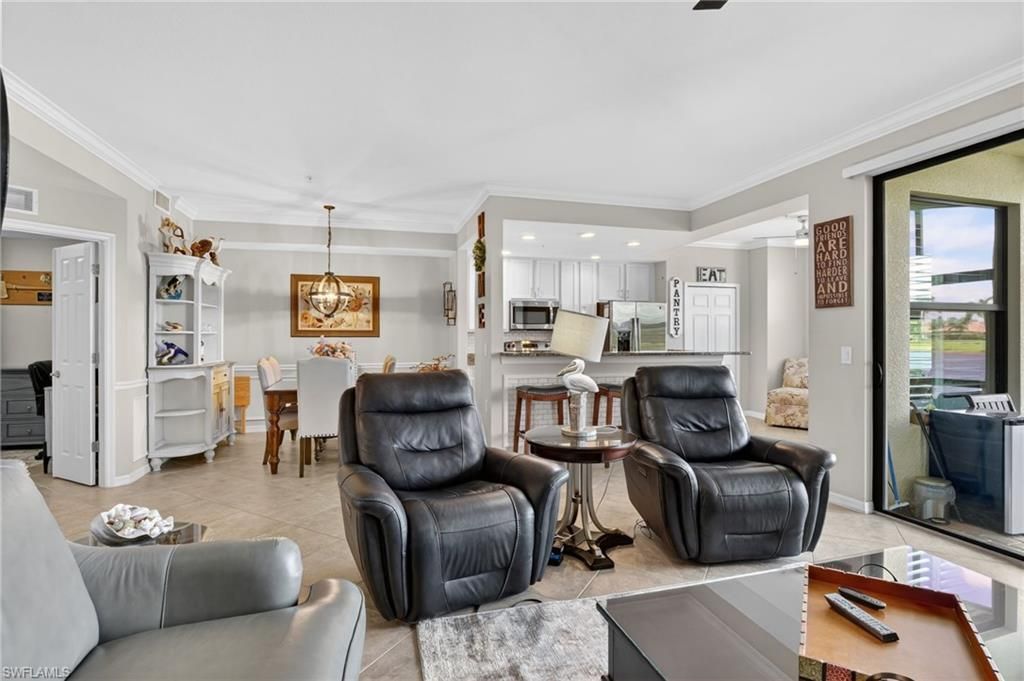 9513 Avellino Way, Unit 2014, Naples, FL 34113 Photo