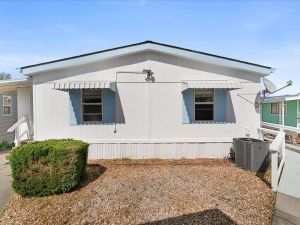 114 Briarwood Way, Grants Pass, OR 97526