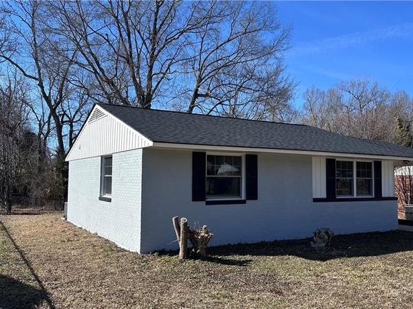 2314 Acorn Road , Greensboro, NC 27406